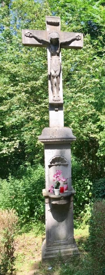 Wege- und Prozessionskreuz im Staatsforst am Kloster Knechtsteden